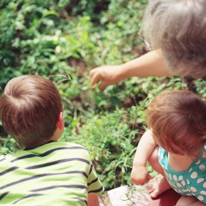 YOUNG CHILDREN AND SENIORS, THE IMPORTANCE OF INTERGENERATIONAL LINKS