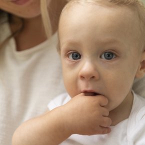 BABY'S TEETHING: OUR TIPS FOR RELIEVING IT.