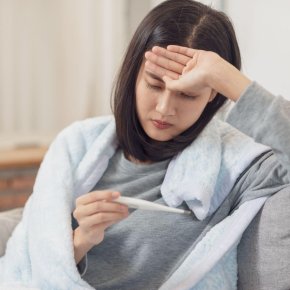 เมื่อเป็นไข้  ตัวร้อนใช้ยาสมุนไพรอะไรได้บ้าง 