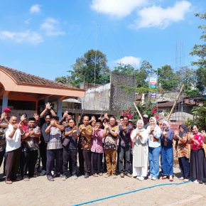 Peletakan Batu Pertama D'Seton Center Desa Pandanrejo!