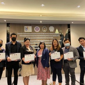 สัมมนาปฏิบัติการพัฒนาผู้ประกอบการดิจิทัลฐานนวัตกรรมและวิถีชีวิตใหม่ (Next Normal Digital Entrepreneur & Innovation) เ