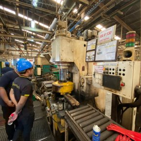 Maintenance press machine in INDONESIA