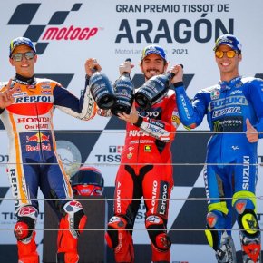 มาร์ก มาร์เกซ และ ฆวน เมียร์ VS ฟรานเชสโก บันญาญา และ อิเนีย บาสเตียนินี ไลน์อัพที่ดีที่สุดใน MotoGP 2023 คือทีมไหน?