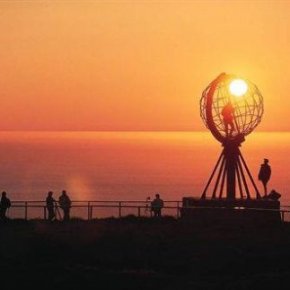 ทัวร์ยุโรป สแกนดิเนเวีย ชมพระอาทิตย์เที่ยงคืนที่นอร์ธเคป นอร์เวย์