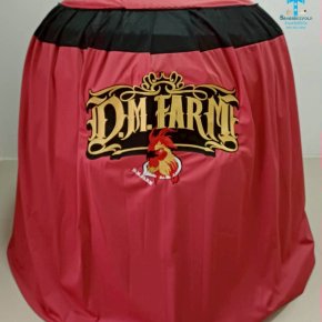 ขอบพระคุณ D.M. Farm  มุ้งไก่ชน ตัดเย็บด้วยผ้าสีเดียวทั้งหลัง เย็บผ้าทับหูแขวนไม่หลุดง่ายl เย็บเก็บชายมุ้ง  พรมรองสุ่มไก่เย็บขอบอย่างดีพร้อมปักโลโก้ ️ จัดส่งฟรี ไม่มีปลายทางค่ะ  มีบริการปักชื่อ และโลโก้ ออกแบบฟรี สนใจสอบถามเพิ่มเติม  https://line.me/ti/p/V