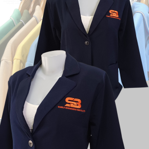 เสื้อสูทปักโลโก้บริษัท ผ้า super nano นุ่มทิ้งตัว ไม่ยับง่าย กระเป๋าใช้งานได้ทั้ง 2 ข้าง สนใจสอบถามเพิ่มเติม  http://line.me/ti/p/~sawasdeepolo  www.sawasdeepolo.com ️ 0842254054 #sawasdeepolo #สวัสดีโปโล #สูท  #เสื้อสูทผู้หญิง #เสื้อสูทผู้ชาย #เสื้อสูท #