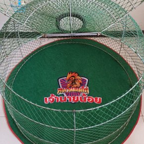 ขอบพระคุณ สนามชนไก่เจ้านายน้อย  พรมรองสุ่มไก่ เย็บขอบ หนา 3.5-4 มิล  มุ้งไก่ชน ตัดเย็บด้วยผ้าสีเดียวทั้งหลัง เย็บผ้าทับหูแขวนไม่หลุดง่ายl เย็บเก็บชายมุ้ง  มีบริการปักชื่อ และโลโก้  สนใจสอบถามเพิ่มเติม  https://line.me/ti/p/VJeTnWFnQS  www.sawasdeepolo.com