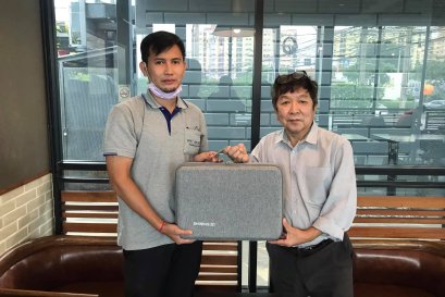 สอนการใช้งาน SHINING 3D Aoralscan 3 ให้กับ อาจารย์ชัยยศ หงส์จินดาพงศ์