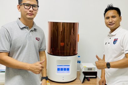 ส่งมอบเครื่อง AccuFab-D1 และ Shining 3D DS-EX PRO C ให้กับ บริษัท กะรัต อินเตอร์ เด็นทัล แล็บ จำกัด
