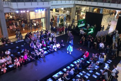 งานแฟชั่นโชว์ ผ้าไหมไทย