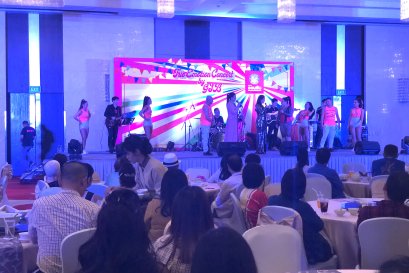 มินิคอนเสิร์ต งานเลี้ยง ธ.ออมสิน