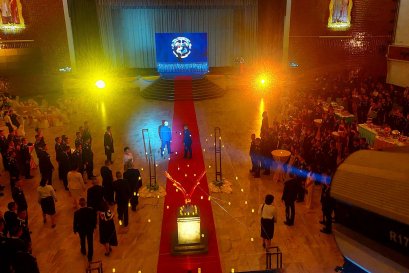 งานติดตั้งไฟ par / beam / follow สโมสรนายเรืออากาศ สายไหม วันที่ 16 พค 66 by vsoundqlighting