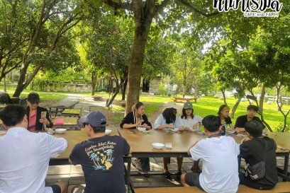 ร้าน Madcow burger X Under Over Ladprao 16 กันยายน 2568