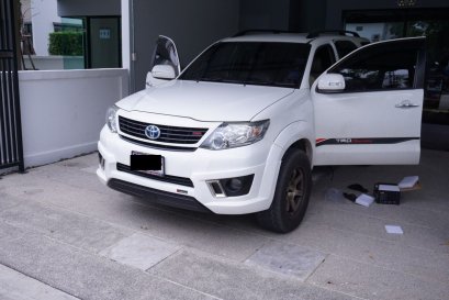TOYOTA FORTUNER ติดตั้งเครื่องเสียงรถยนต์ 2 din X-169 เชื่อมต่อ iOS & Android ครบ