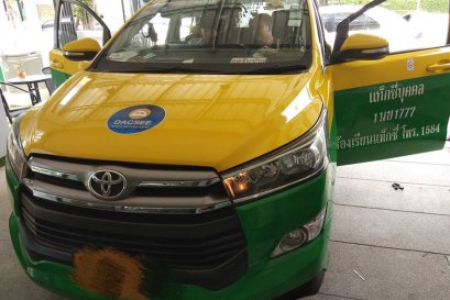 TOYOTA INNOVA ติดตั้ง จอ 10.1 นิ้ว  เครื่องเสียงรถยนต์ 2 din ใหญ่จุใจ