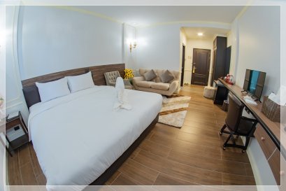 Jr. Suite Room (Double bed)