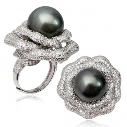 แหวนกุหลาบจัมโบ้ประดับเพชร ไข่มุก Tahitian Pearl