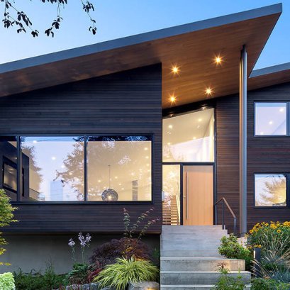 เปลี่ยนหลังคาปรับลุคบ้าน จากชั้นเดียวเพิ่มเป็นสองชั้น