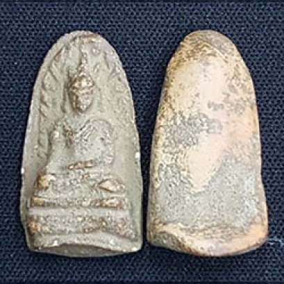 พระรอดทรงเครื่องเนื้อดิน