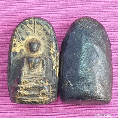 พระคงดำเนื้อดิน