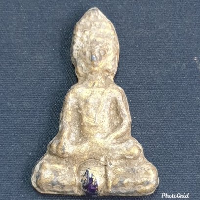 พระดอยไซสองหน้า