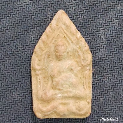 พระขุนแผนอุ้มไก่