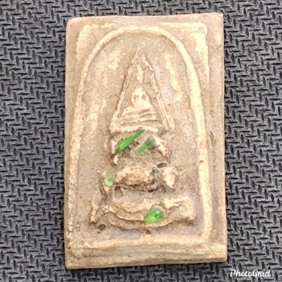 พระสมเด็จตั้งโต๊ะฐานสิงห์