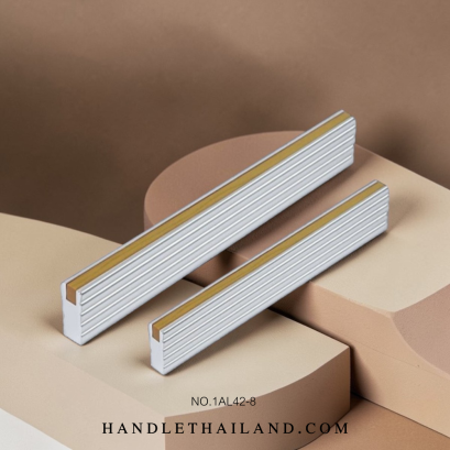มือจับ (อะลูมิเนียม) สีอลู-บรีซ size 96,128 mm. 1AL42-8