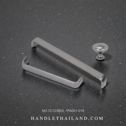 เซ็ตมือจับ ปุ่มจับ (ซิงค์) สีดำ-เงิน 1C123-1PA001