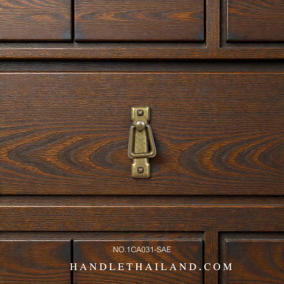 มือจับโบราณ (ซิงค์) สีดำ-เหลือง 64x95 mm. 1CA031-SAE