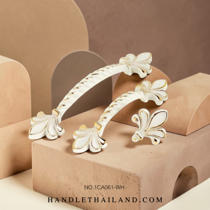 เซตมือจับ ปุ่มจับ โบราณ (ซิงค์) สีขาวนม-ทอง size 64,96,128 mm. 1CA061-WH
