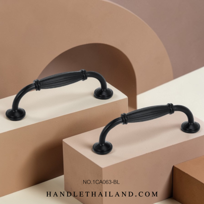 มือจับโบราณ สีดำ size 96,128 mm. 1CA063