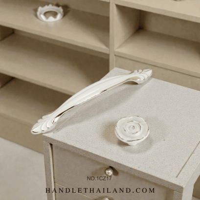 เซ็ทมือจับ ปุ่มจับ (เซรามิค) สีขาว-ทอง 1CZ17WHG