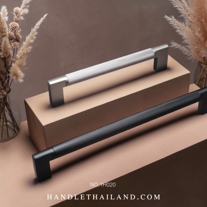 เซตมือจับ (ซิงค์) สีดำ,ซาติน size 128,192 mm. 1H020