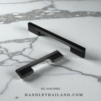 Futuretech มือจับอะลูมิเนียม แบบยาว สีดำ Size 128,576,960 mm.