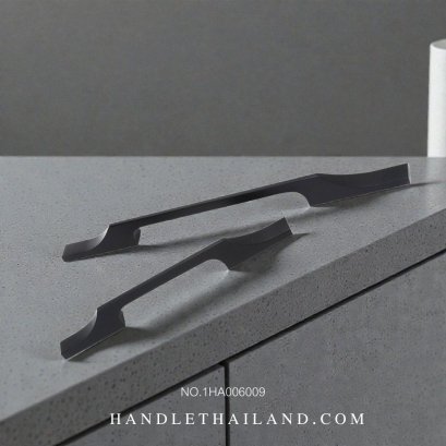 มือจับอลูมิเนียม สีดำด้าน (128,192mm.) | 1HA006009