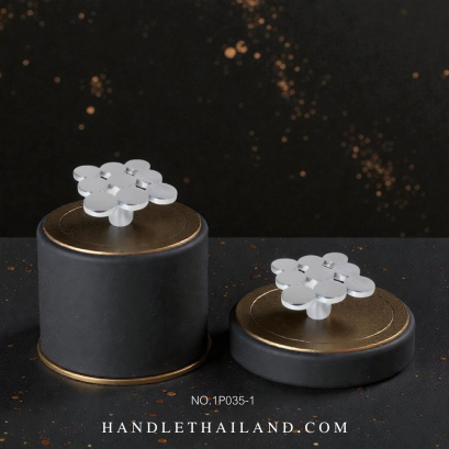 ปุ่มจับ (ซิงค์) โครเมียม 48x48 mm. 1P035-1