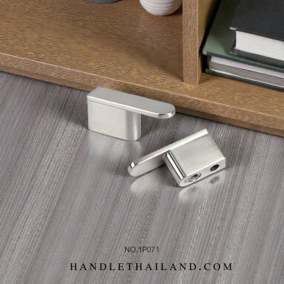 ปุ่มจับทรงแสตมป์ นิกเกิลปัดแฮร์ไลน์ด้าน 20x45 mm.