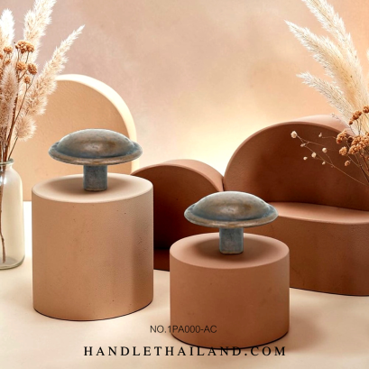 ปุ่มจับโบราณ (ซิงค์) สีดำ-เเดง 31x20 mm. 1PA000-AC