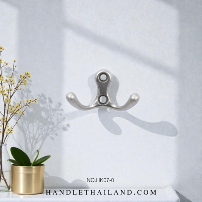 ขอเกี่ยว (ซิงค์) สีซาติน 28x31 mm. HK07-0