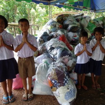 เผื่อแผ่ความรัก & ปันน้ำใจให้น้องตัวเล็ก