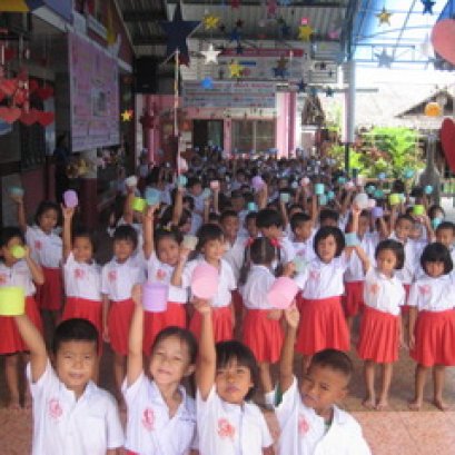 นม...เพื่อน้องที่ร้องหิว