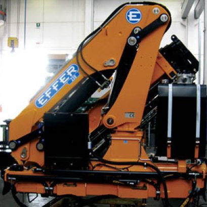 เครนพับขนาดกลางรุ่น Effer 220
