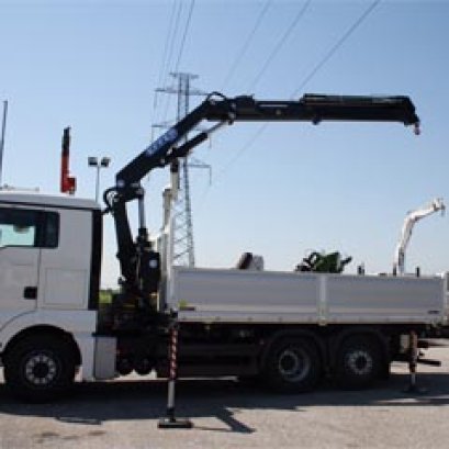 เครนพับขนาดกลางรุ่น Effer 175