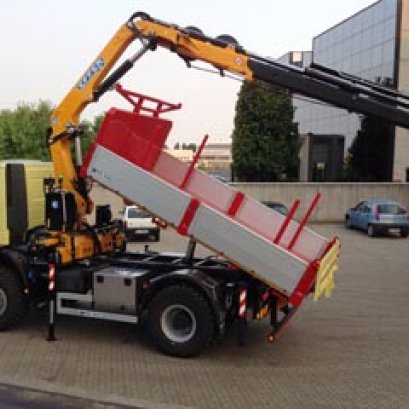 เครนพับขนาดกลางรุ่น Effer 165