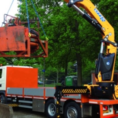 เครนพับขนาดกลางรุ่น Effer 375