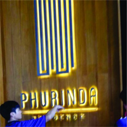 ตัวอักษรแตสนเลสไฟออกหลัง