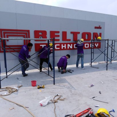 ตัวอักษรซิงค์ทำสีติดบนคอมโพสิท