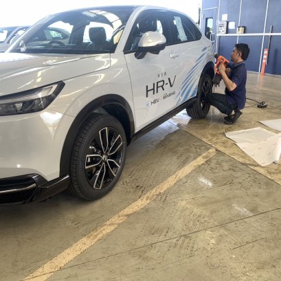 สติ๊กเกอร์ติดรถ