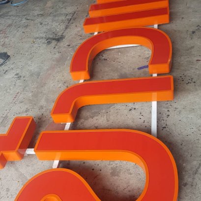 ตัวอักษร LED ไฟออกหน้า